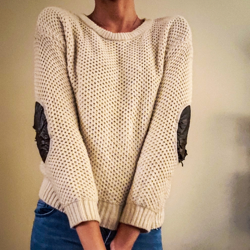 Sweater - Picture 5 of 5